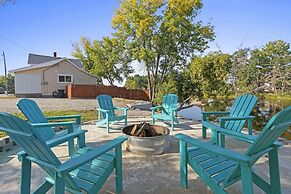 Lazy River Villa - Hottub Fenced Yard Sleeps 11