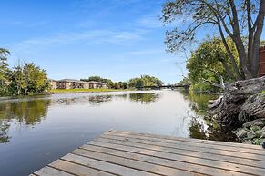 Lazy River Villa - Hottub Fenced Yard Sleeps 11