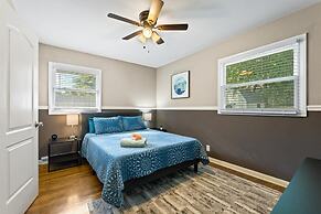 Brew City Game Room Fenced Yard Sleeps 13