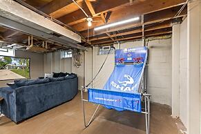 Brew City Game Room Fenced Yard Sleeps 13