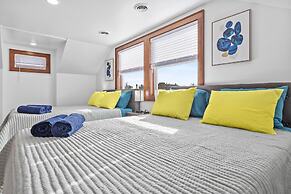 Riverfront Kayaks Bay Access Sleeps 15