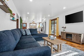 Riverfront Kayaks Bay Access Sleeps 15