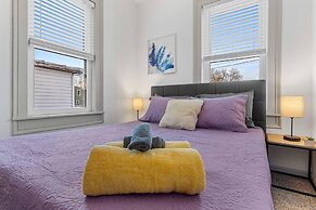 Small Town Retreat- 5br- Movie Theater Room