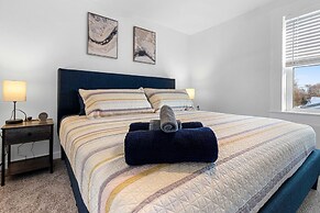 Small Town Retreat- 5br- Movie Theater Room