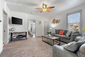 Small Town Retreat- 5br- Movie Theater Room