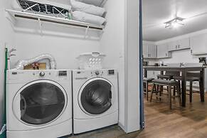 Small Town Retreat- 5br- Movie Theater Room