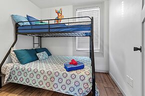 Small Town Retreat- 5br- Movie Theater Room