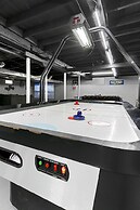 The Waterfront - Waterslide Game Room Sleeps 26