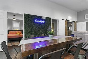 The Waterfront - Waterslide Game Room Sleeps 26