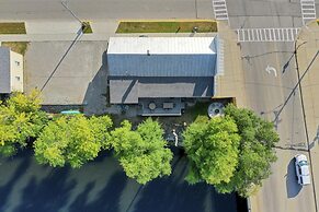 The Waterfront - Waterslide Game Room Sleeps 26