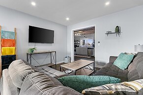 The Waterfront - Waterslide Game Room Sleeps 26