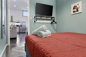 The Waterfront - Waterslide Game Room Sleeps 26