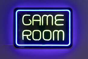 The Waterfront - Waterslide Game Room Sleeps 26