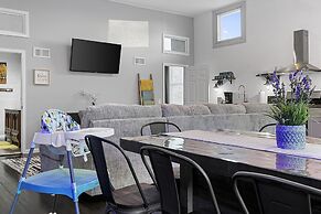 The Waterfront - Waterslide Game Room Sleeps 26