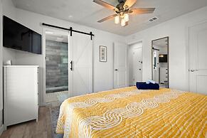 Sailfish Beach House - Pool Hottub Putting Green