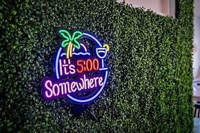 Sailfish Beach House - Pool Hottub Putting Green