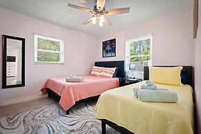 Sailfish Beach House - Pool Hottub Putting Green