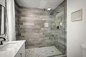 Sailfish Beach House - Pool Hottub Putting Green