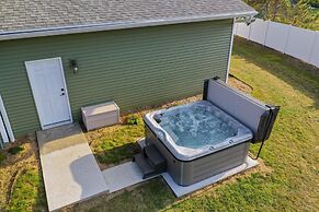 The Goat House Waterfront Hottub 3 Acres