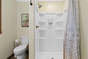 The Goat House Waterfront Hottub 3 Acres