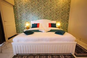 The Crosswoods Three