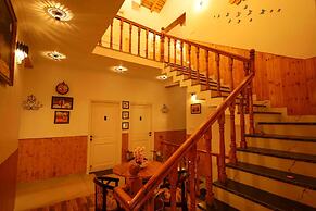 The Crosswoods Three