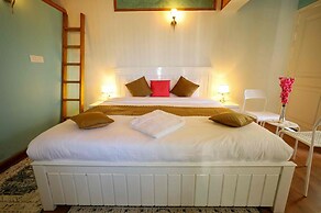 The Crosswoods Three