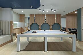 Two-bedroom Accepting Pets by Renters
