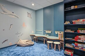Two-bedroom Accepting Pets by Renters