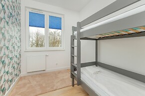 Two-bedroom Accepting Pets by Renters