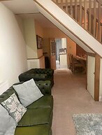 Impeccable 3-bed House in York