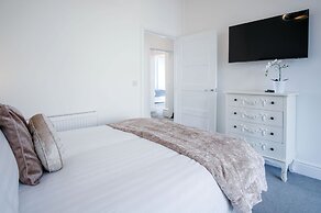 St Catherine's View - 2 Bedroom - Panorama - Tenby