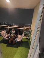 Azure 1BR Citylights With Netlfix Near Airport