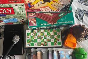 Azure 1BR Citylights With Netlfix Near Airport