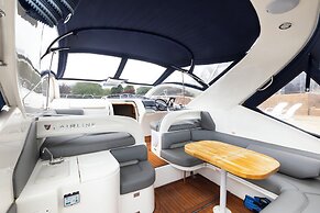 Large Riverside House in Wraysbury, Staines