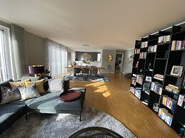 Beautiful 3-bed Apartment in Munchen