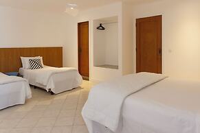 Ilha Porchat Hotel