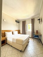 Ilha Porchat Hotel
