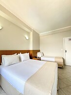 Ilha Porchat Hotel
