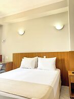 Ilha Porchat Hotel