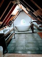 Remarkable 7-bed House in London