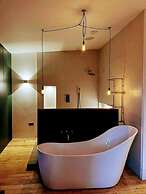 Remarkable 7-bed House in London