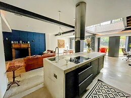 Remarkable 7-bed House in London