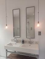 Remarkable 7-bed House in London