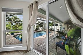 Nokomis Pool Home on the Canal