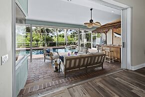 Nokomis Pool Home on the Canal