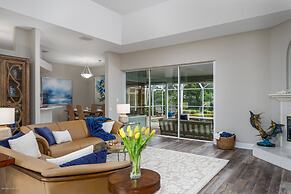 Nokomis Pool Home on the Canal