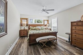 Nokomis Pool Home on the Canal