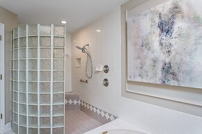 Nokomis Pool Home on the Canal