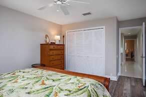 Nokomis Pool Home on the Canal